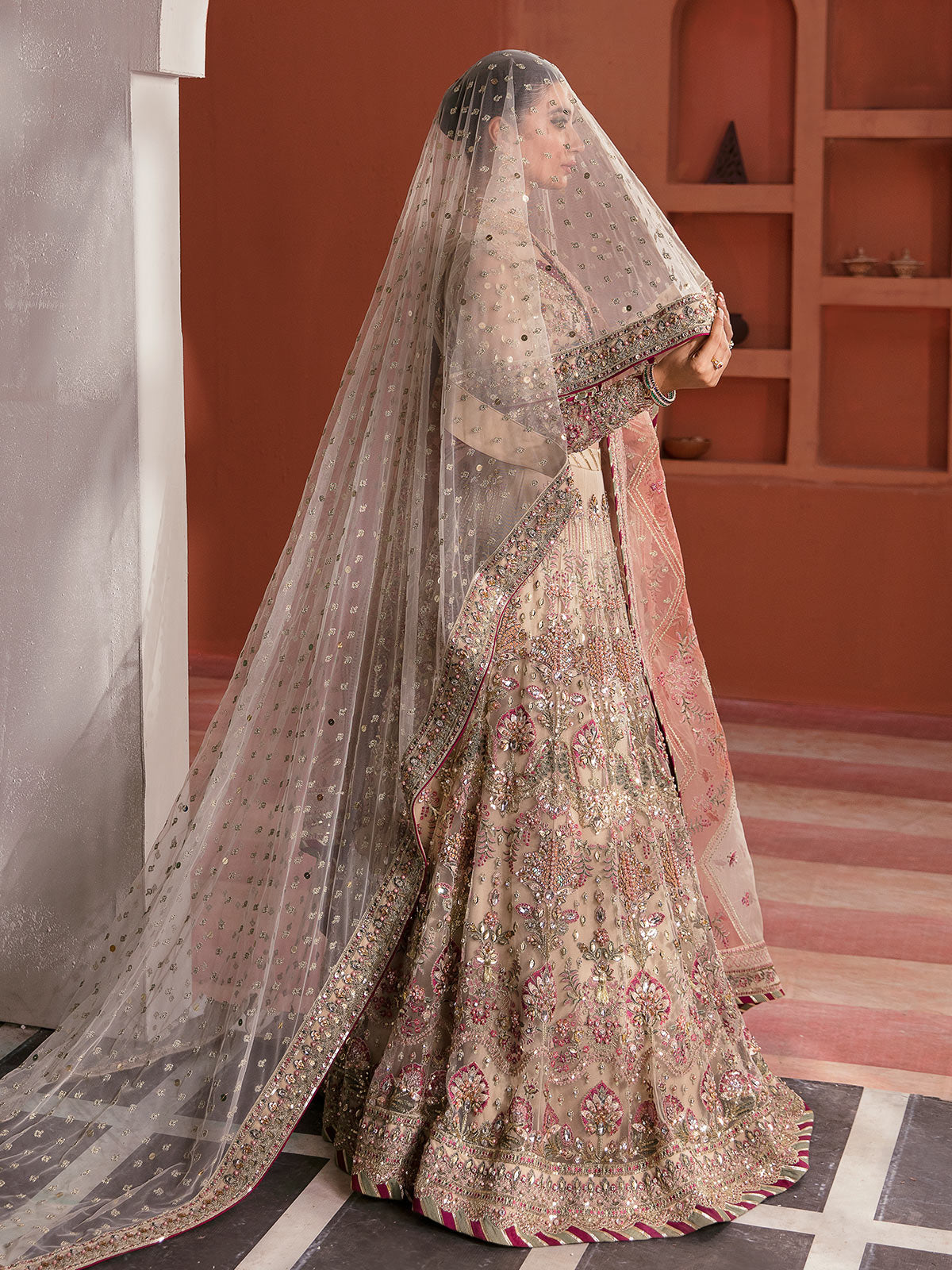Anshah GL-WS-22V1-28 (Ivory White Lehnga Choli) Zaryaab Wedding Formals Collection by Gulaal