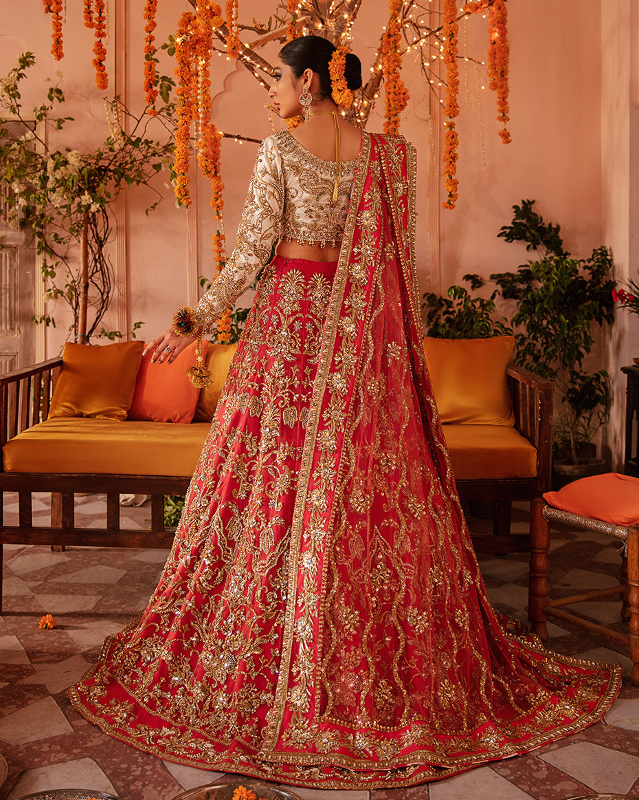 Aaima B-18 Mehernaaz Bridal Couture Collection 2021