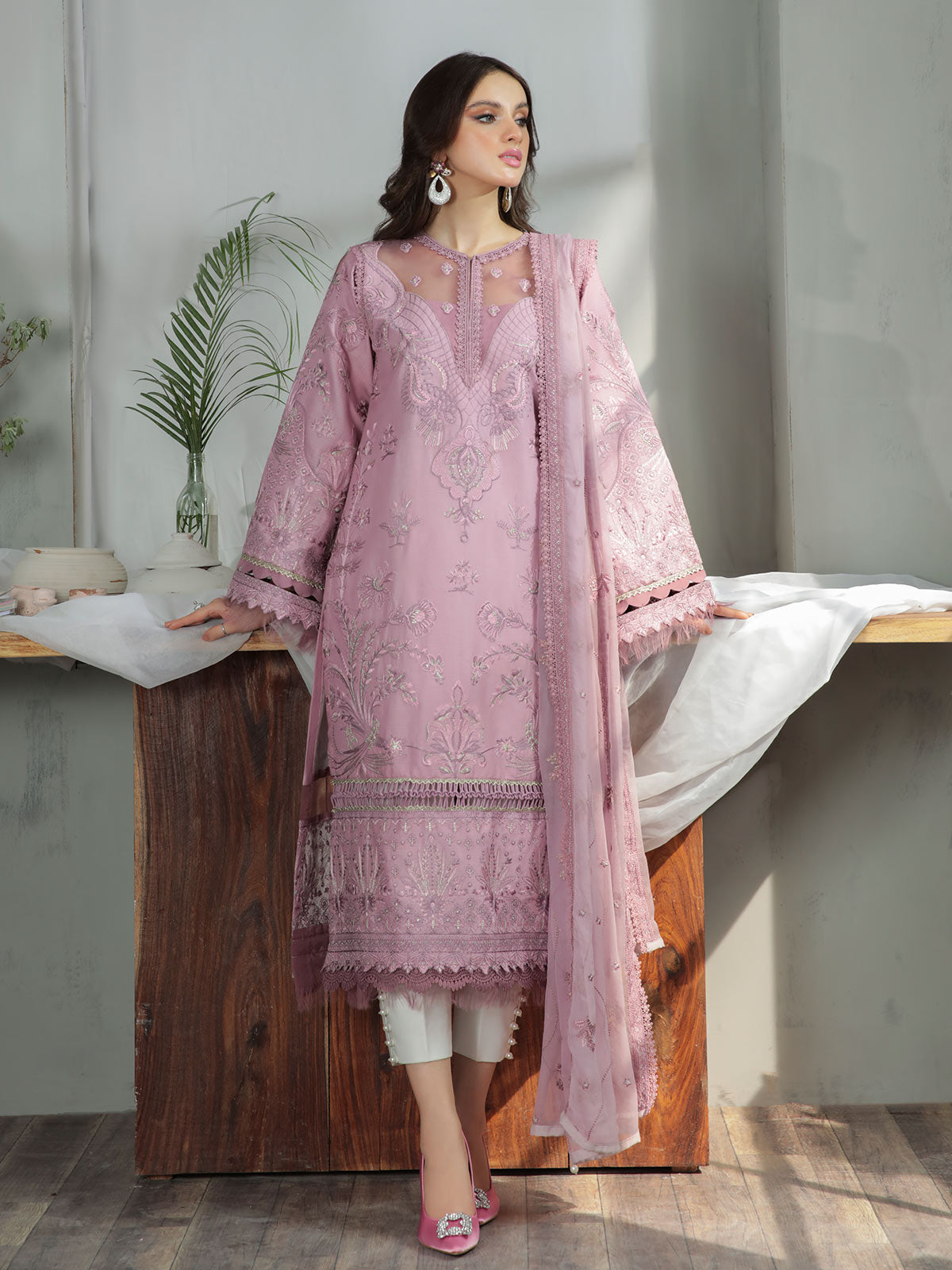 Mahrosh GL-EP-2022-01 Embroidered Pret by Gulaal